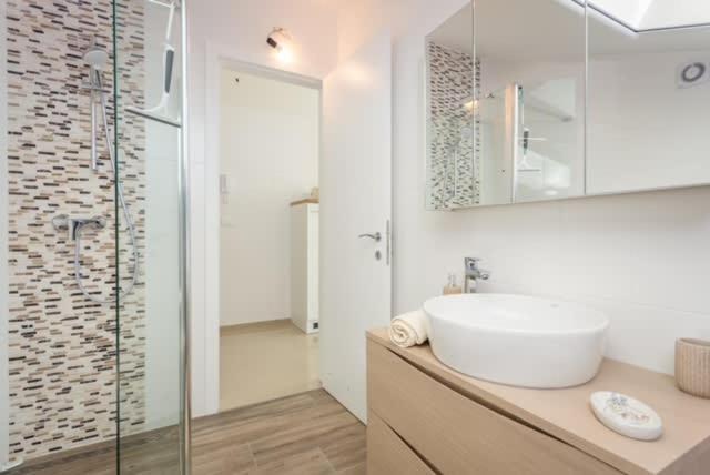 Luxury Apartment Anto With Sea View And Balcony بنجول المظهر الخارجي الصورة